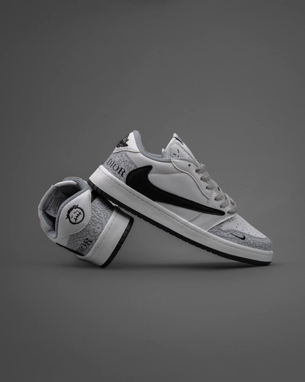 IMG_4672 کتونی نایک ترویس دیور طرح سنگ - 301175 - Image 1