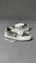 کتونی نایک ترویس گوچی یشمی - 301184 - Image 2