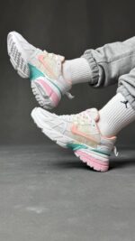 کتونی نایک V2K (وی تو کی) سفید صورتی سبز - 301229 - Image 3