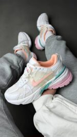 کتونی نایک V2K (وی تو کی) سفید صورتی سبز - 301229